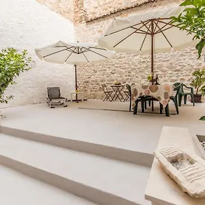 Carlentini House Comiso